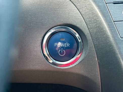 Used 2012 Toyota Prius Four FWD image 19