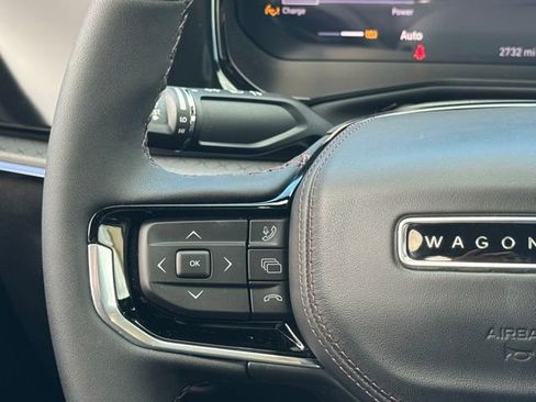 Used 2025 Jeep Wagoneer S Limited image 15