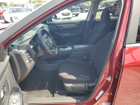 Certified 2025 Nissan Rogue S FWD image 13