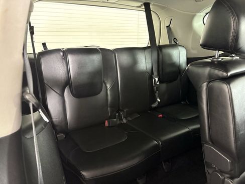 Used 2023 Nissan Armada SV image 43