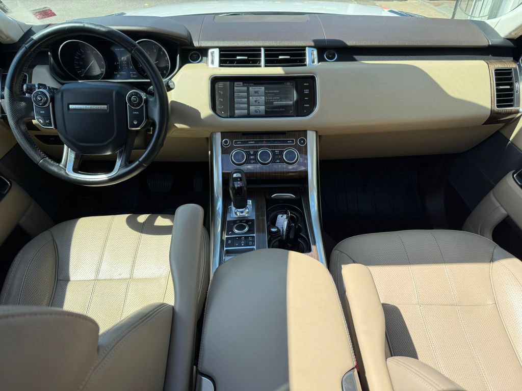 Used 2014 Land Rover Range Rover Sport HSE AWD/4WD image 17