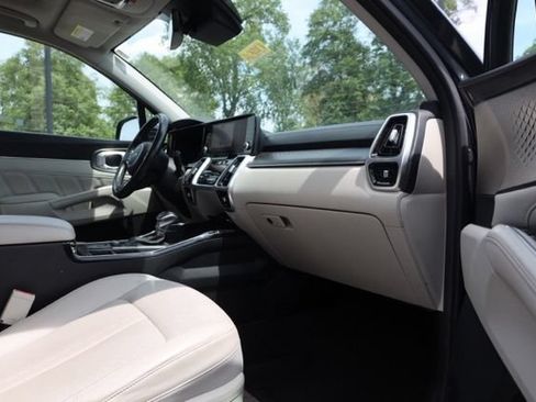 Used 2023 Kia Sorento SX AWD/4WD image 43
