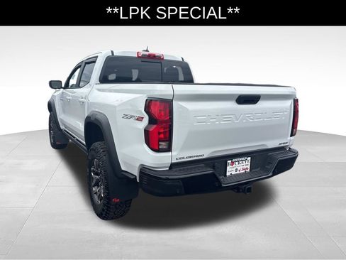 Used 2024 Chevrolet Colorado ZR2 w/ ZR2 Convenience Package III AWD/4WD image 6