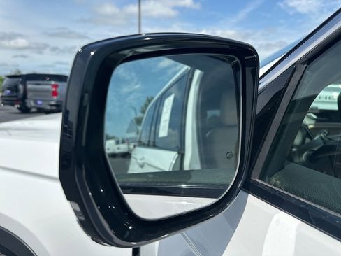 Used 2024 Jeep Grand Cherokee Limited image 33