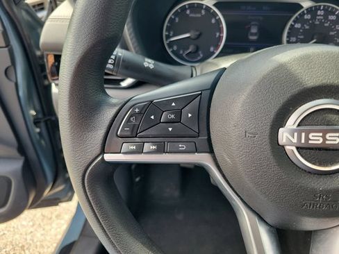 Used 2024 Nissan Sentra SV FWD image 22