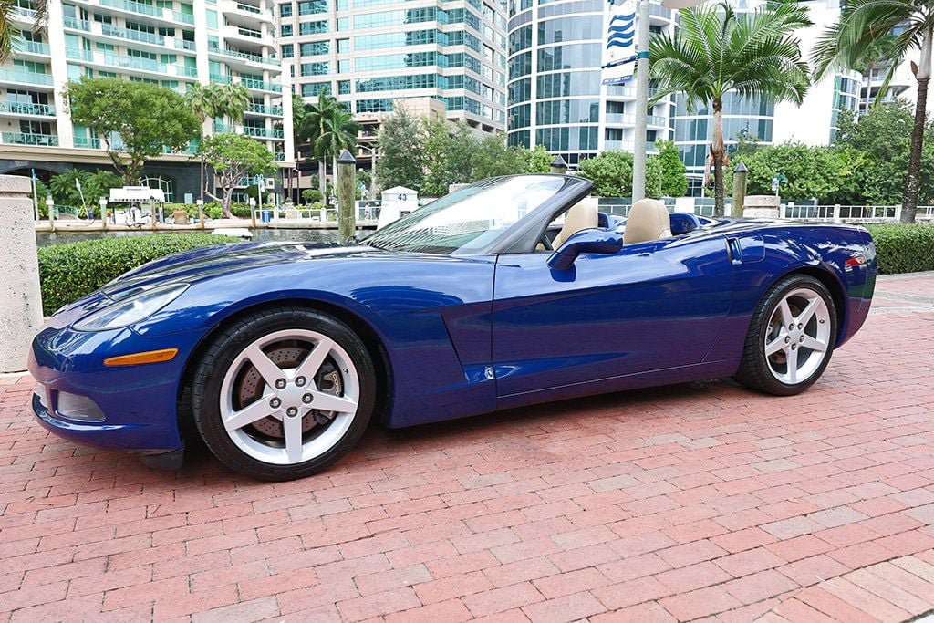 Used 2005 Chevrolet Corvette Convertible w/ Preferred Equipment Group RWD image 16