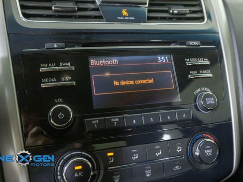 Used 2015 Nissan Altima 2.5 S w/ Power Driver Seat Package FWD image 19