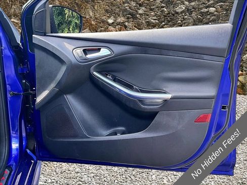 Used 2015 Ford Focus ST w/ Equipment Group 402A FWD image 18