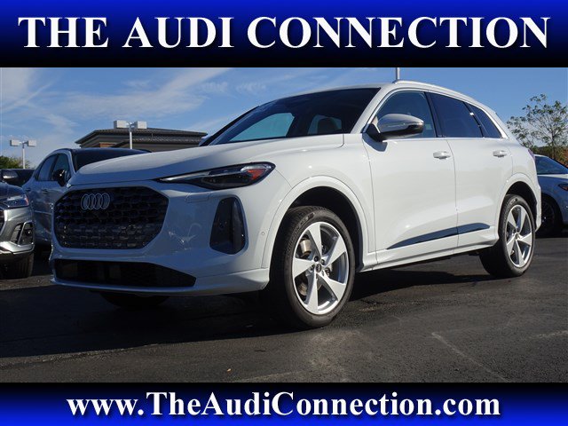 Certified 2025 Audi Q5 Premium w/ Premium Plus AWD/4WD image 1