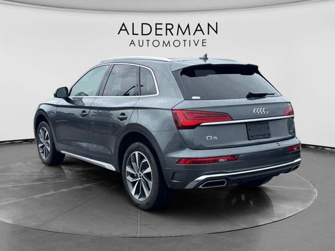 Used 2023 Audi Q5 2.0T Premium Plus w/ Premium Plus Package AWD/4WD image 3