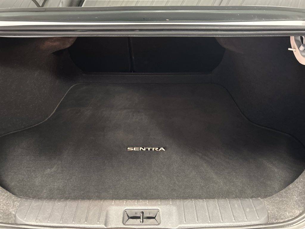 Used 2025 Nissan Sentra SV FWD image 22