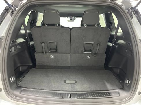 New 2026 Jeep Grand Cherokee L Laredo RWD image 24