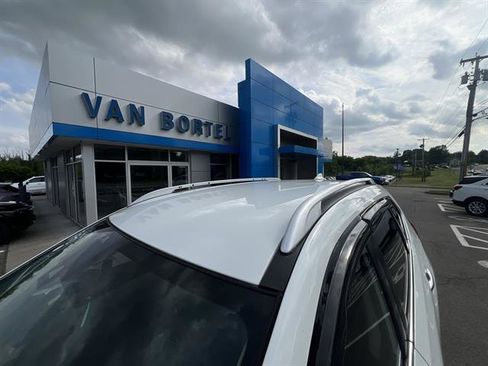 Used 2020 Nissan Rogue SV image 36