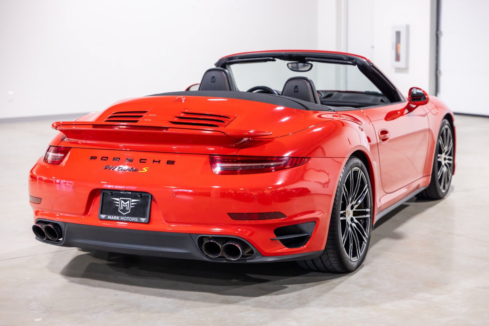 Used 2014 Porsche 911 Turbo S AWD/4WD image 9