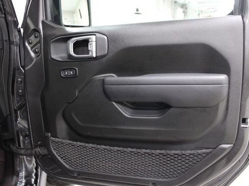 Used 2024 Jeep Wrangler Sport AWD/4WD image 22