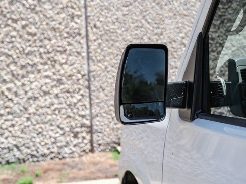 Used 2021 Nissan NV 2500 S RWD image 30