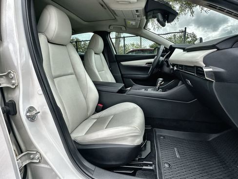 Used 2025 MAZDA MAZDA3 2.5 Turbo Sedan w/Premium Plus image 9