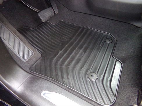 Used 2020 Chevrolet Silverado 1500 RST w/ All-Star Edition image 30