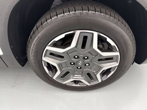 Used 2022 Hyundai Santa Fe Limited AWD/4WD image 17