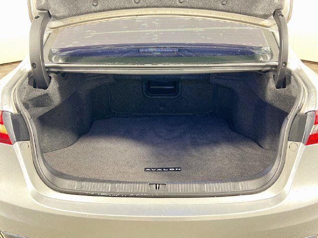 Used 2016 Toyota Avalon XLE Premium FWD image 26