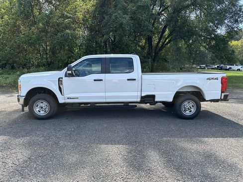 New 2026 Ford F350 XL w/ XL Chrome Package image 9