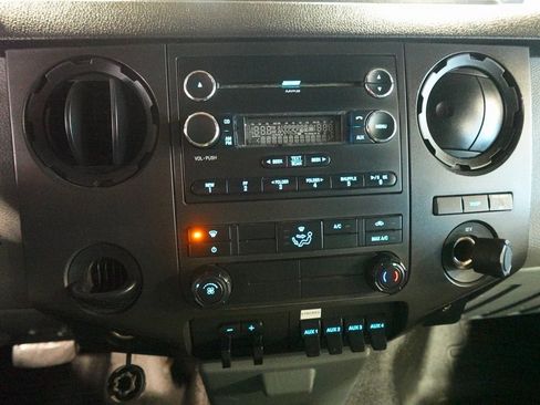 Used 2011 Ford F450 XL w/ Trailer Tow Pkg image 15