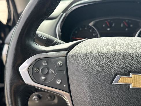 Used 2020 Chevrolet Traverse LT w/ Driver Confidence II Package AWD/4WD image 19