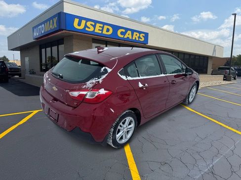 Used 2017 Chevrolet Cruze LT w/ Convenience Package image 5