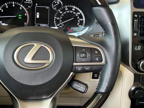 Certified 2022 Lexus GX 460 Premium AWD/4WD image 17