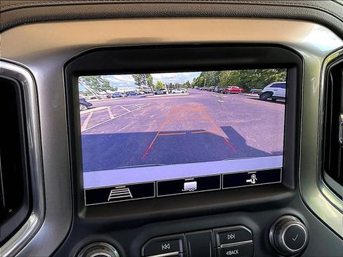 Used 2020 Chevrolet Silverado 1500 RST AWD/4WD image 15