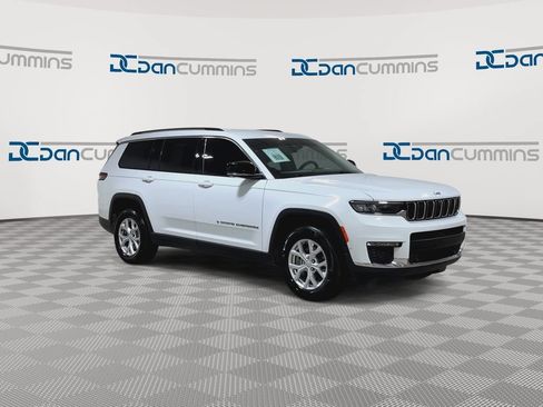 Used 2023 Jeep Grand Cherokee L Limited w/ Luxury Tech Group II AWD/4WD image 2