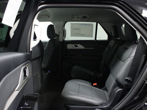 New 2026 Ford Explorer Active image 13