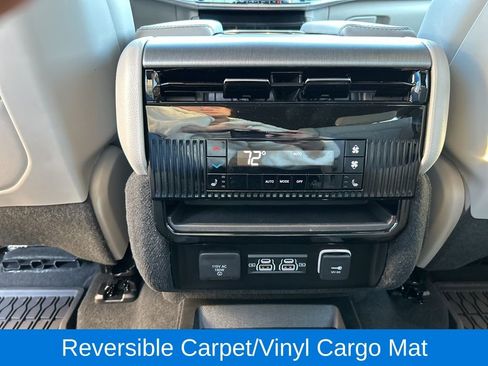 New 2025 Jeep Wagoneer Series II w/ Convenience Group I AWD/4WD image 22