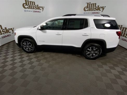 Certified 2023 GMC Acadia SLT w/ Preferred Package image 5