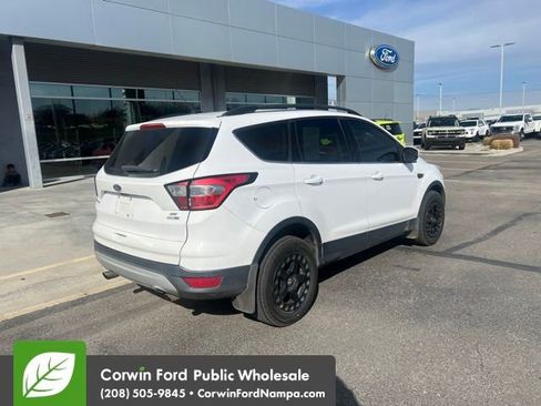 Used 2018 Ford Escape SE image 5