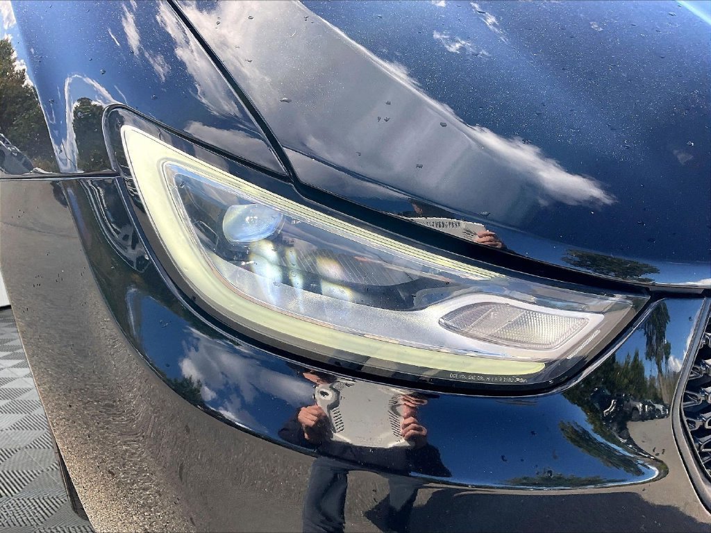 Used 2025 Chrysler Pacifica Limited FWD image 30
