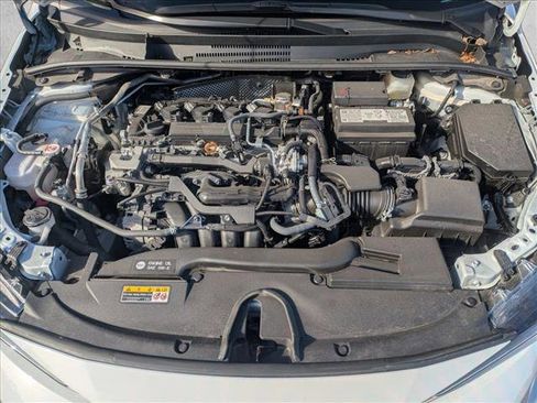 Used 2025 Toyota Corolla LE image 20