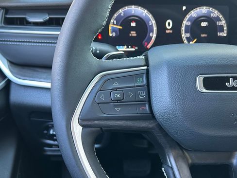 New 2025 Jeep Grand Cherokee L Limited w/ Black Appearance Package image 47