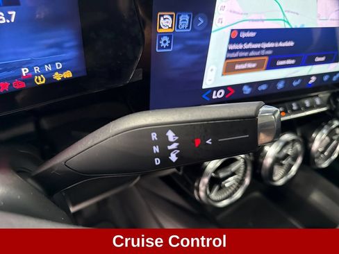 Used 2024 Chevrolet Blazer EV LT AWD/4WD image 17