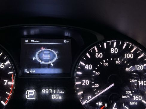 Used 2014 Nissan Altima 2.5 SV w/ Convenience Package FWD image 16