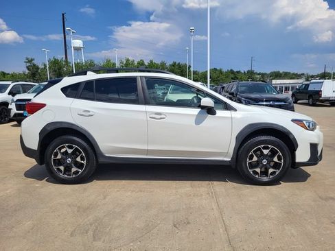 Used 2018 Subaru Crosstrek 2.0i Premium AWD/4WD image 3