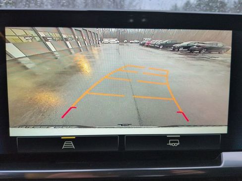 Used 2023 Chevrolet Silverado 1500 LT image 15