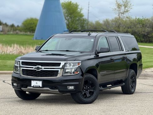 Used 2018 Chevrolet Suburban LT AWD/4WD image 1
