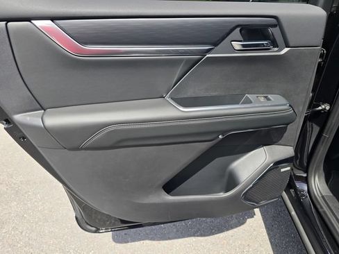 New 2026 GMC Acadia Elevation w/ Elevation Premium Package FWD image 12
