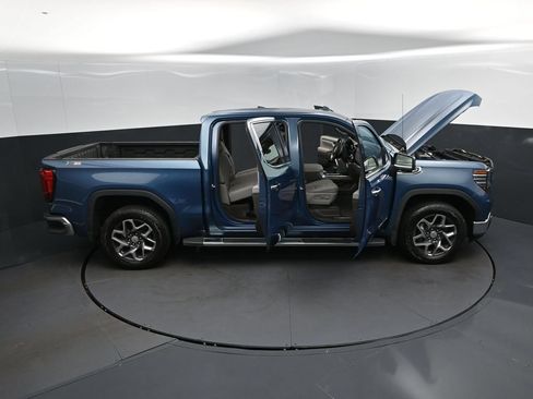 Used 2024 GMC Sierra 1500 SLT w/ SLT Premium Plus Package AWD/4WD image 51
