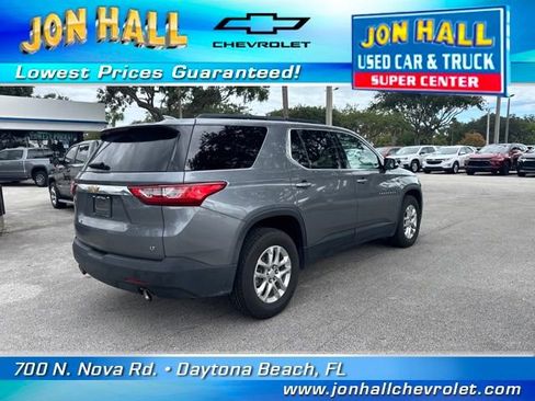 Used 2020 Chevrolet Traverse LT w/ Driver Confidence II Package image 10