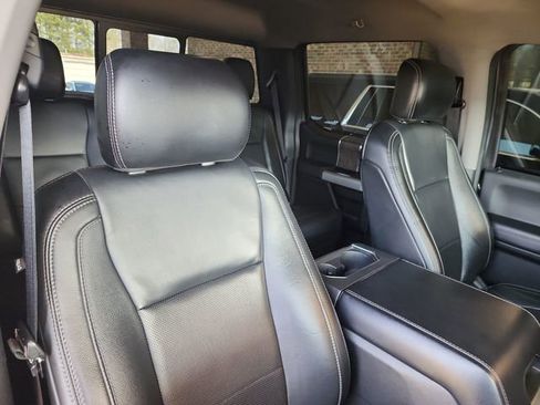 Used 2019 Ford F250 Lariat w/ Tow Technology Bundle image 19