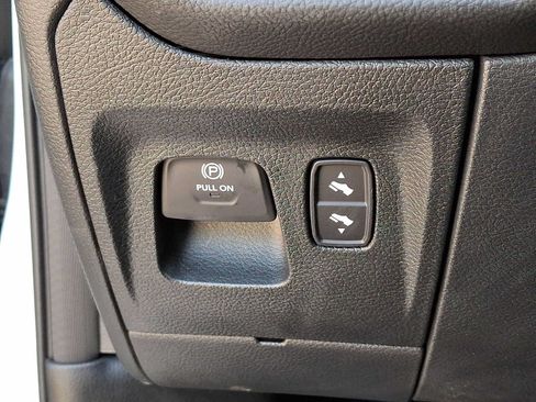 New 2026 RAM 1500 Big Horn AWD/4WD image 17