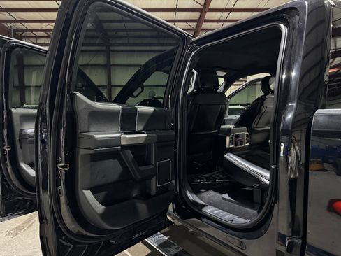 Used 2020 Ford F250 Platinum image 16