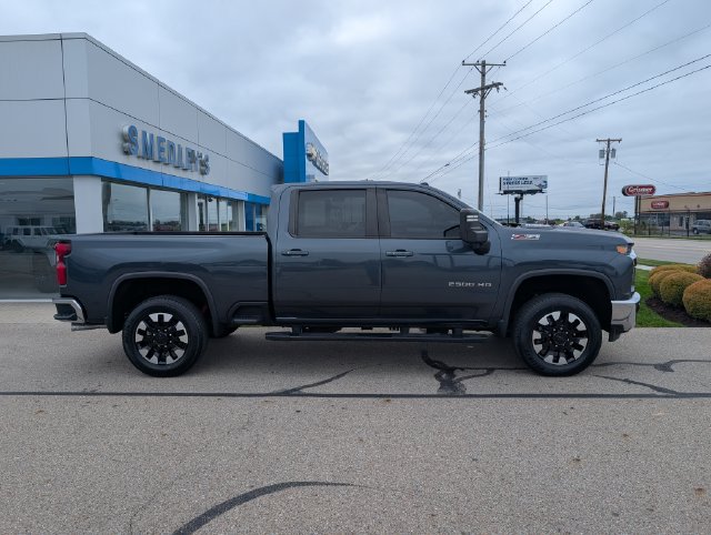 Used 2020 Chevrolet Silverado 2500 LT w/ All Star Edition AWD/4WD image 2